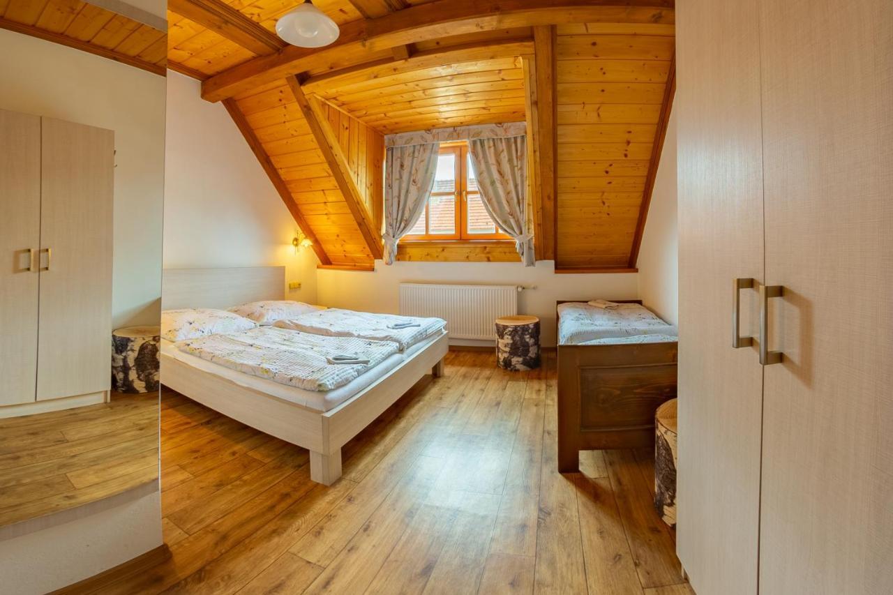 Pension & Restaurant U Konske Drahy Holkov Velešín Zewnętrze zdjęcie