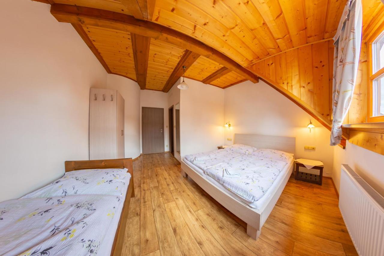 Pension & Restaurant U Konske Drahy Holkov Velešín Zewnętrze zdjęcie